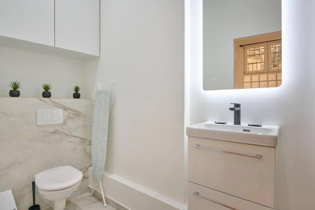Marais - Modern Apartment Parigi Esterno foto